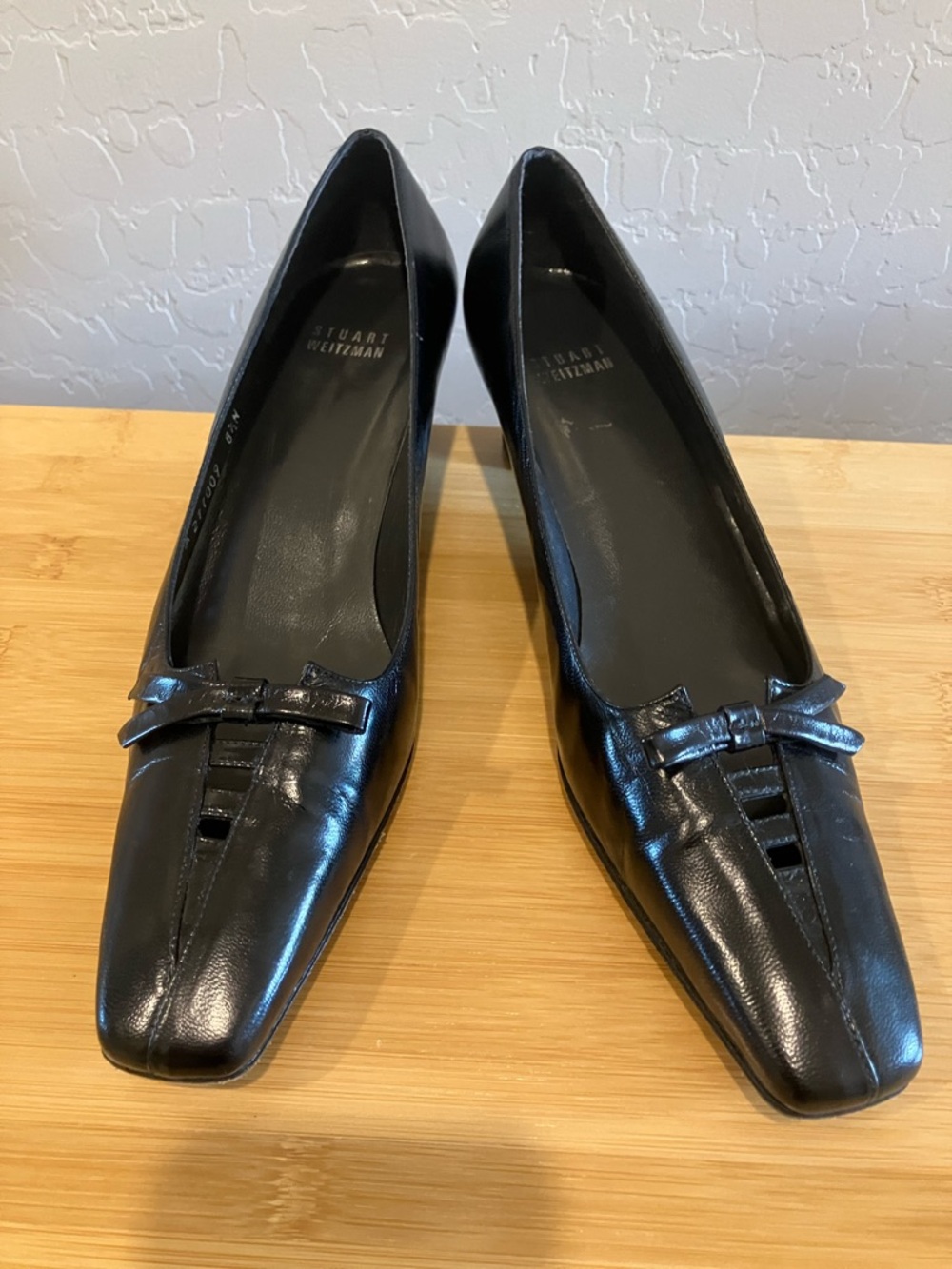 Stuart Weitzman Black Leather Square-Toe Low Heels with Bow Accent - Picture 3 of 5